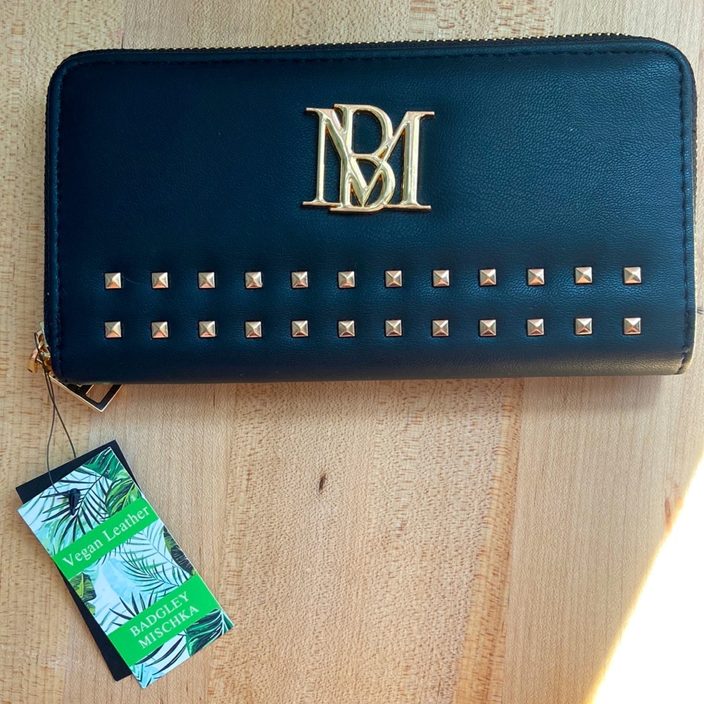 Badgley Mischka wallet